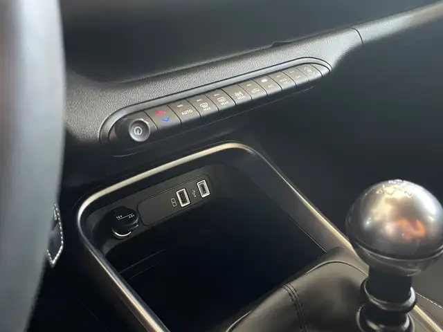 Jeep Avenger view 22