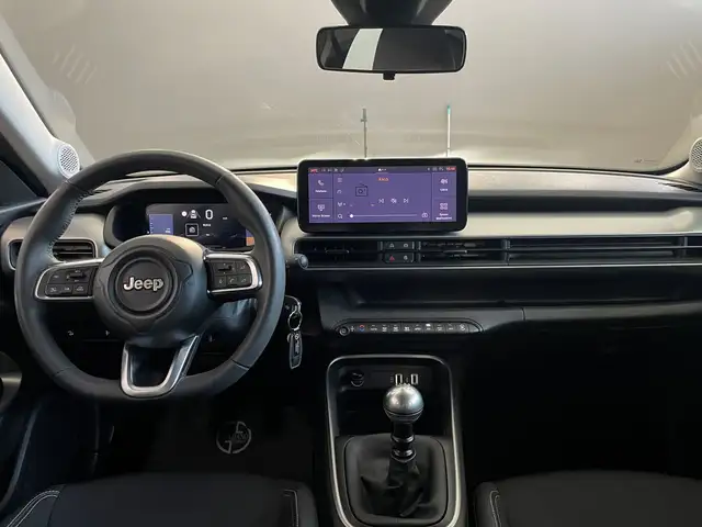 Jeep Avenger view 30