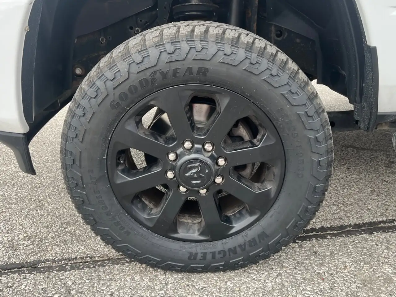 RAM 2500 снимка RAM 2500