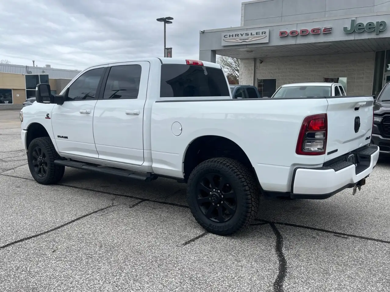 RAM 2500 снимка RAM 2500