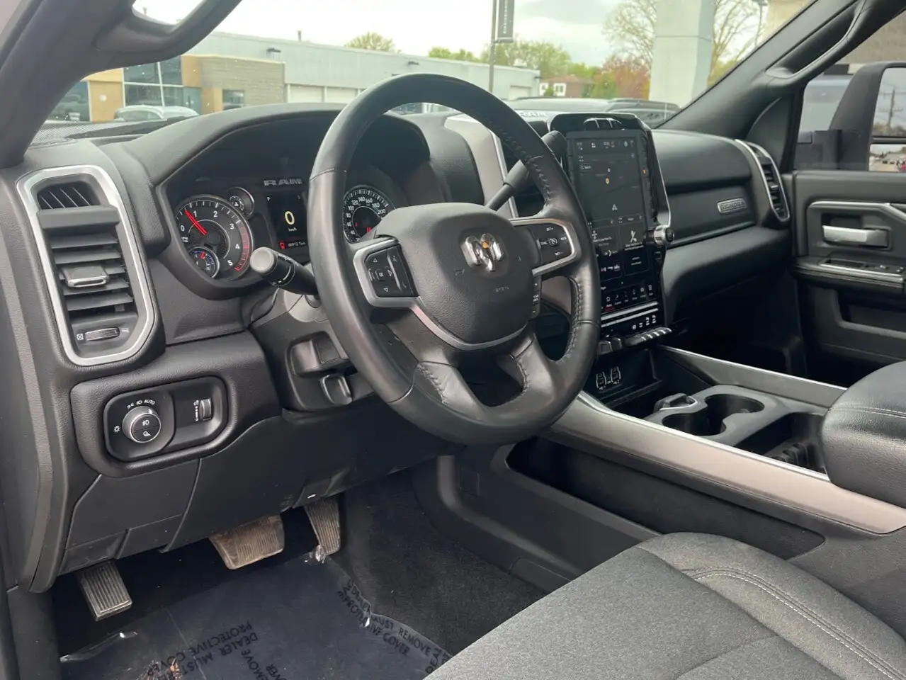 RAM 2500 снимка RAM 2500