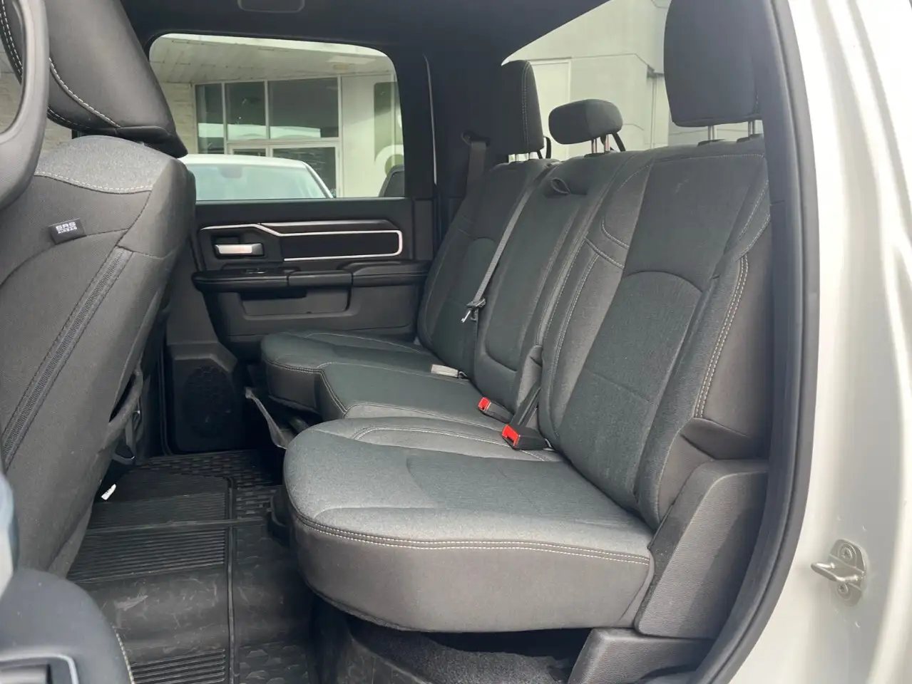 RAM 2500 снимка RAM 2500