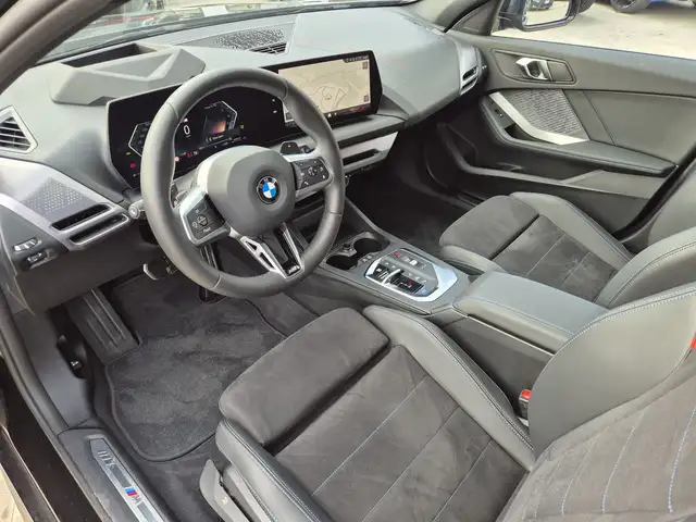 BMW 1 Series view 6