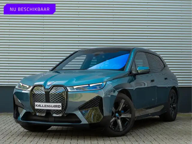 BMW iX xDrive40 - Sportpakket - Pano - Harman Kardon - St