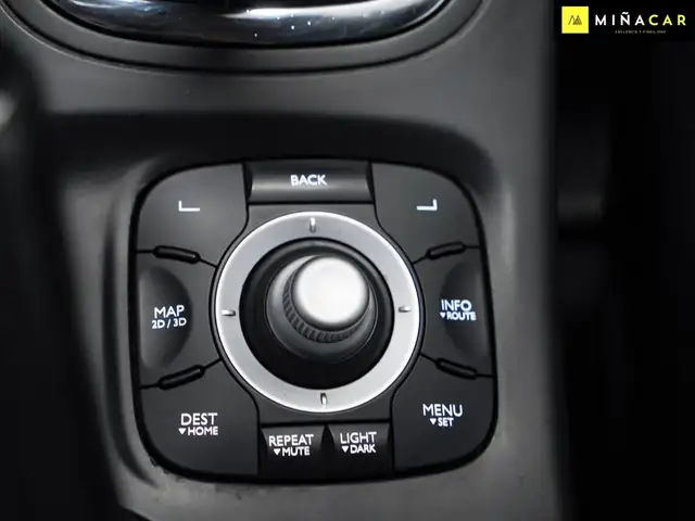 Renault Megane view 11