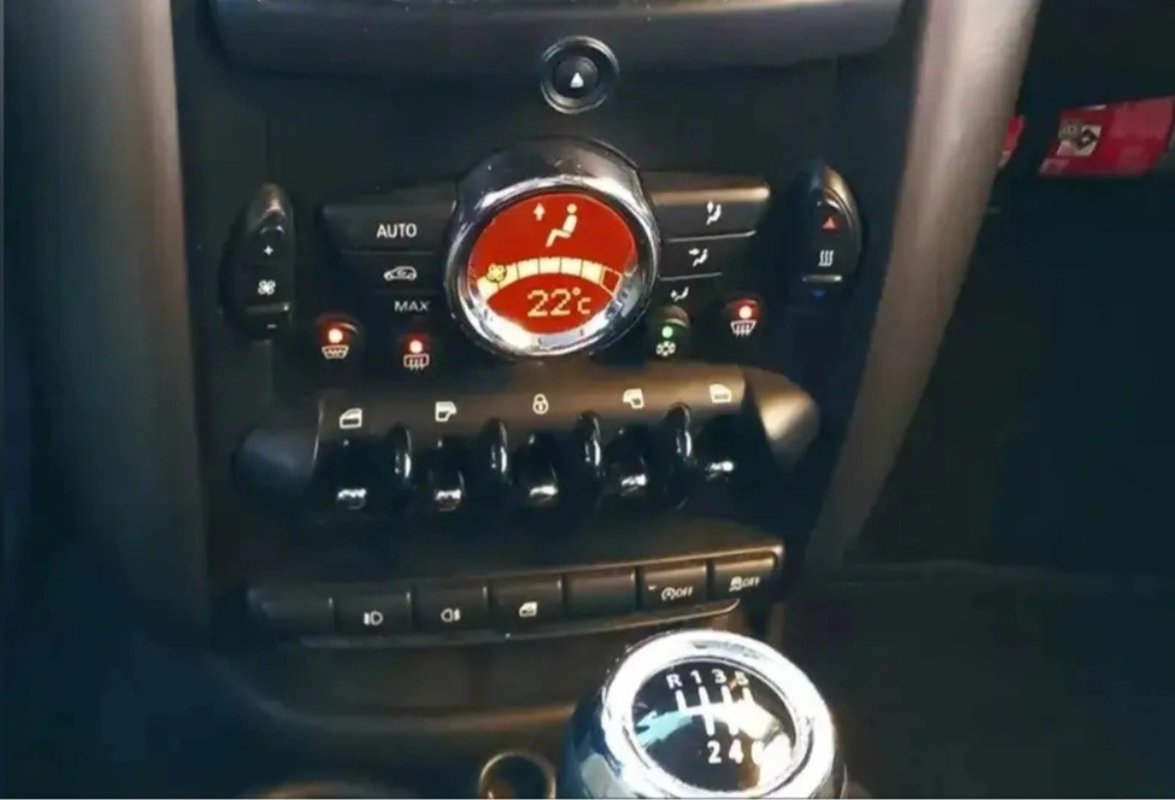 MINI Cooper D Countryman 1.6 D Cooper 6 VIT AIRCOél  1/2 CUIR 2 TO J ALU NV DISTRIBUTION — photo 11