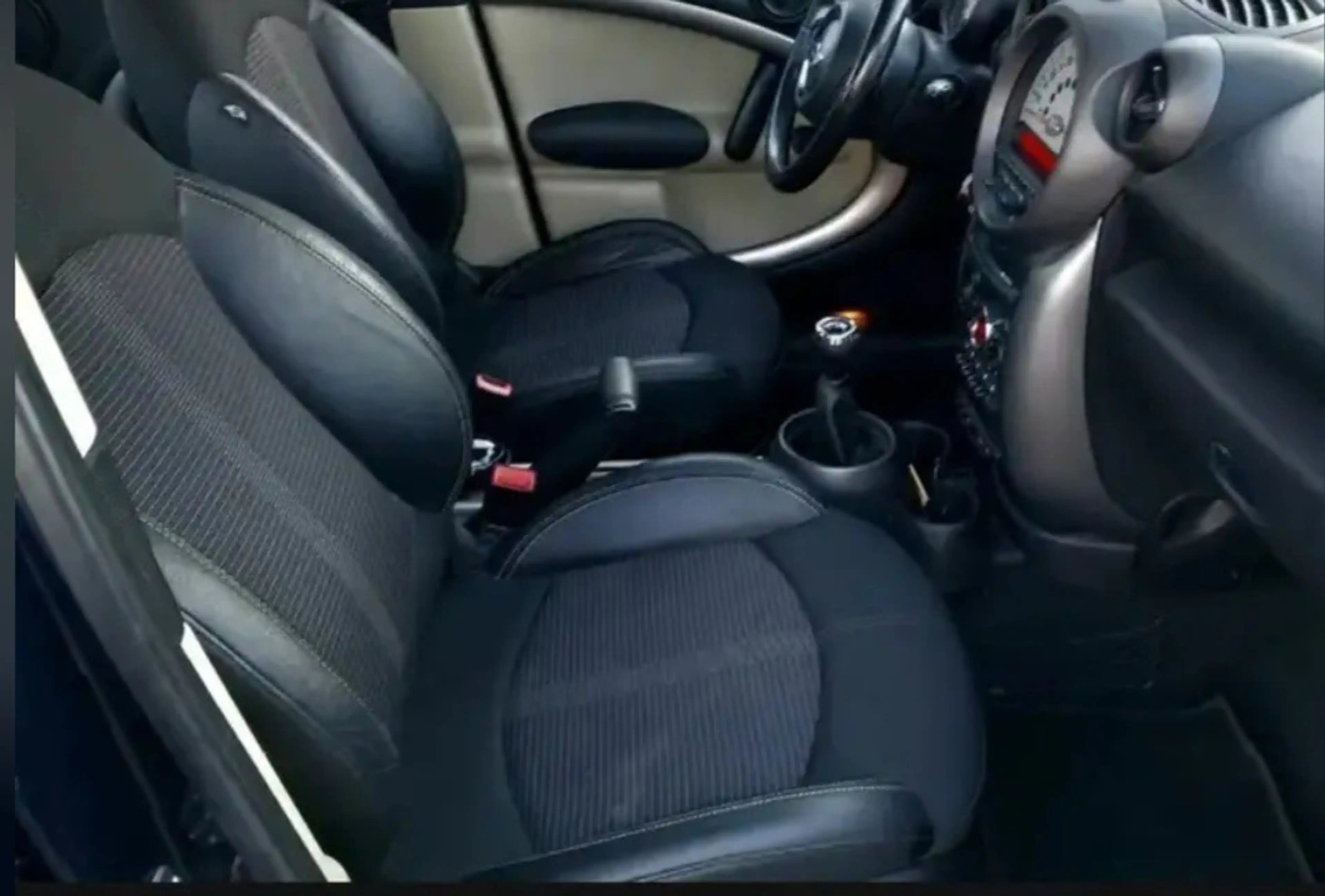 MINI Cooper D Countryman 1.6 D Cooper 6 VIT AIRCOél  1/2 CUIR 2 TO J ALU NV DISTRIBUTION — photo 7