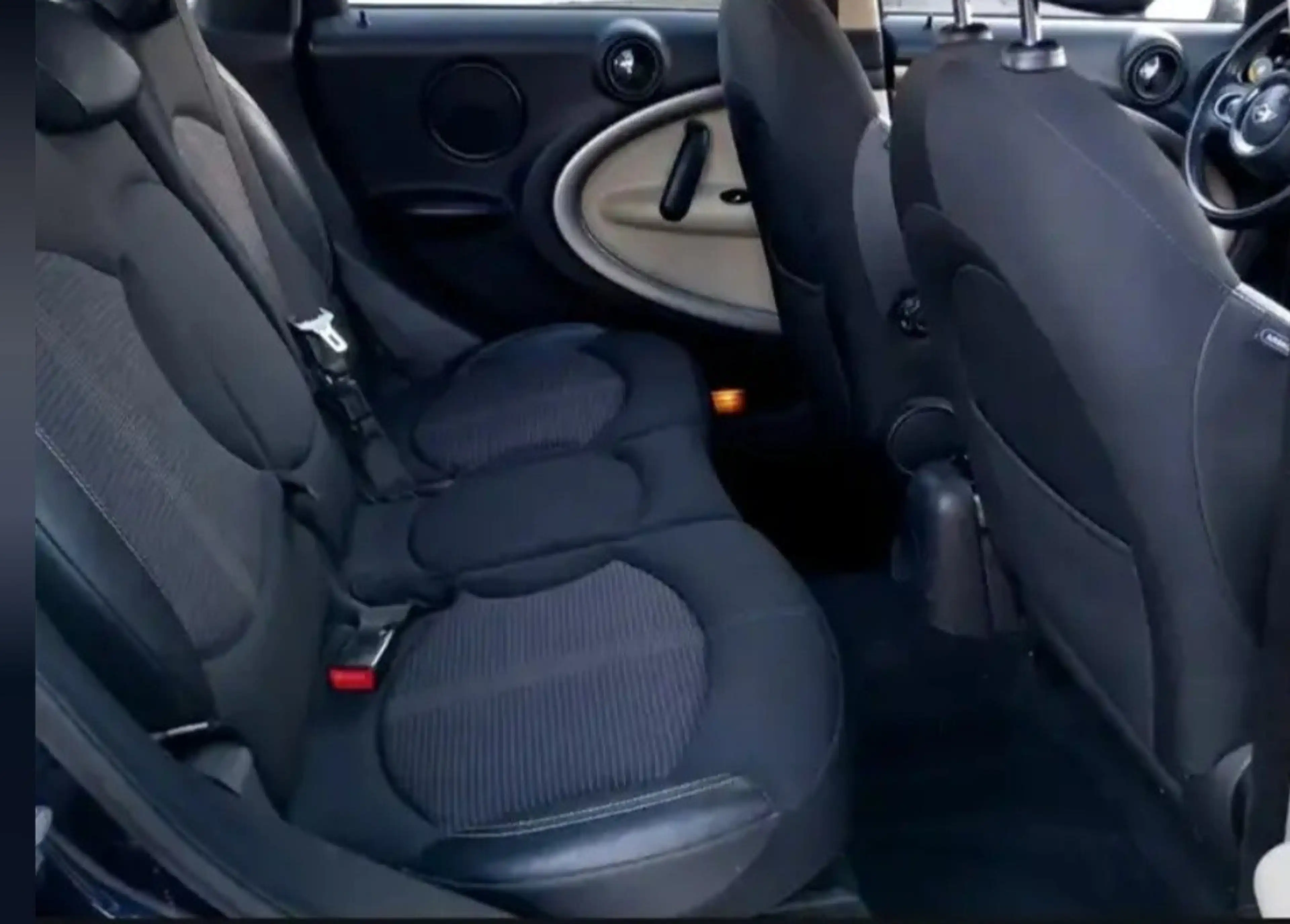 MINI Cooper D Countryman 1.6 D Cooper 6 VIT AIRCOél  1/2 CUIR 2 TO J ALU NV DISTRIBUTION — photo 8