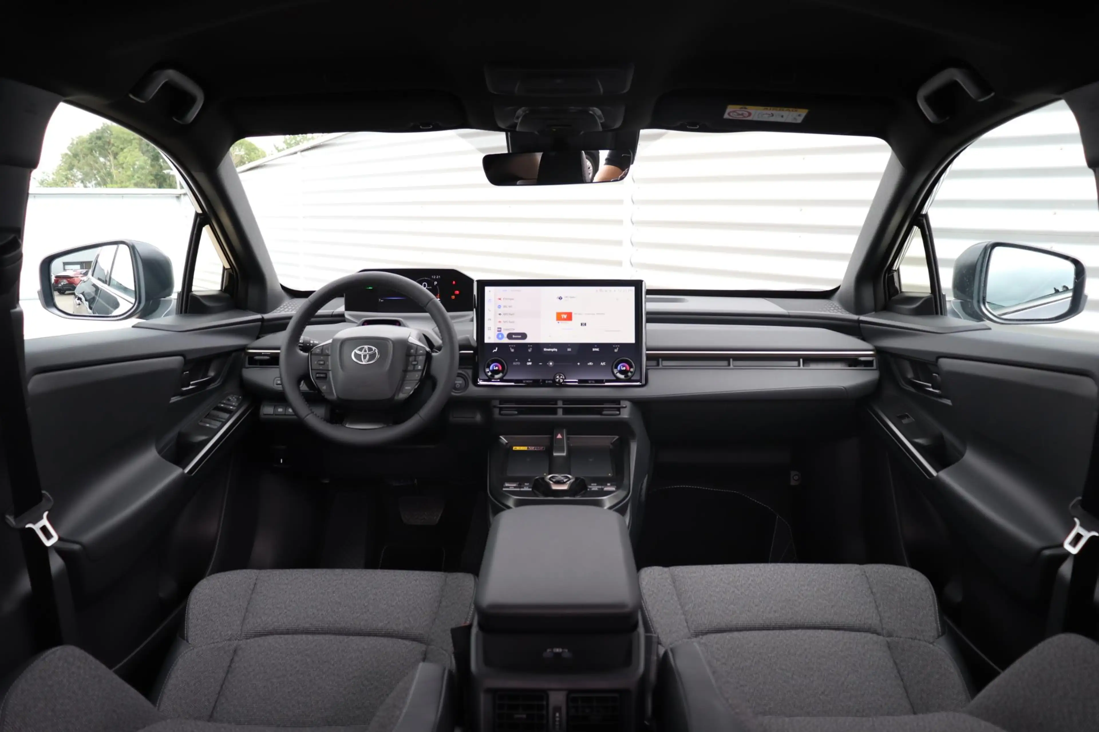 Toyota bZ4X Dynamic 73 kWh, Leverbaar in 2026 Apple Carplay/An — photo 5