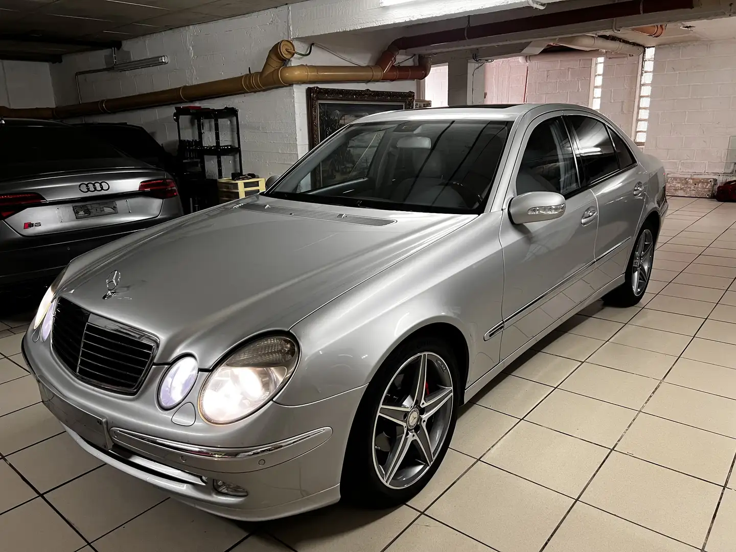 Mercedes-Benz E 270 CDI Avantgarde - 1