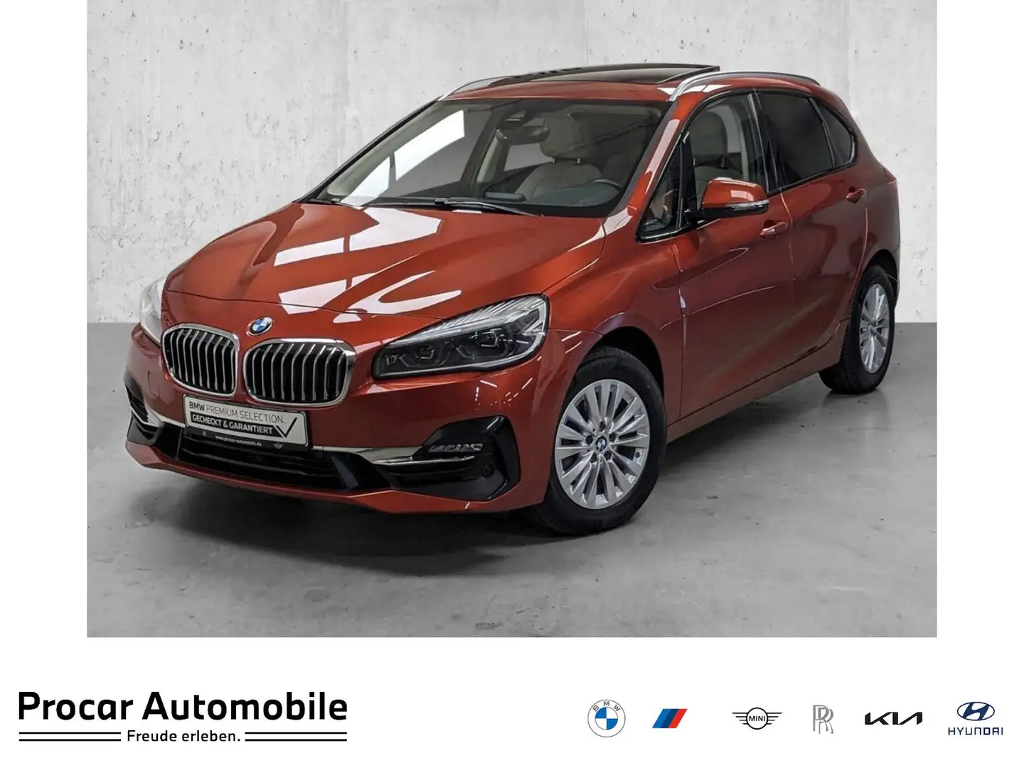 BMW 218 d xDrive Active Tourer Pano H/K DA PA Shz DAB LED Oranje - 1