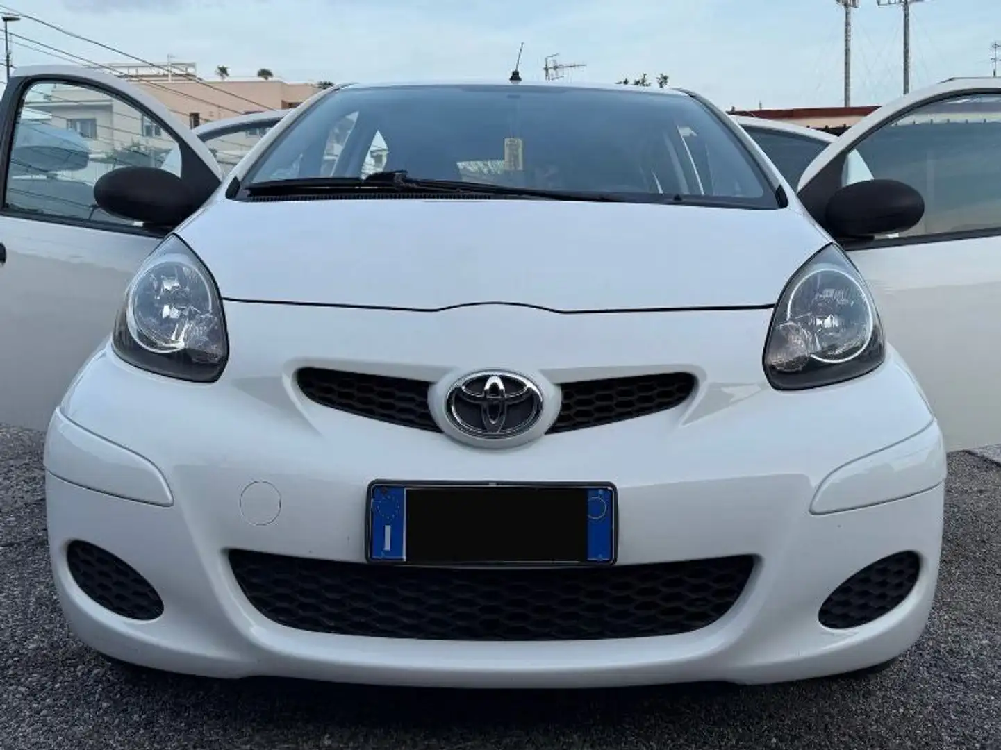 Toyota Aygo Aygo I 2005 5p 1.0 Now Connect Bianco - 2