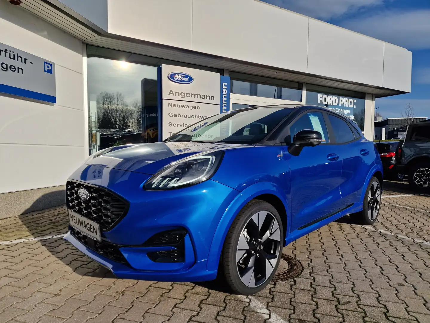 Ford Puma Hybrid ST-Line X Blau - 1