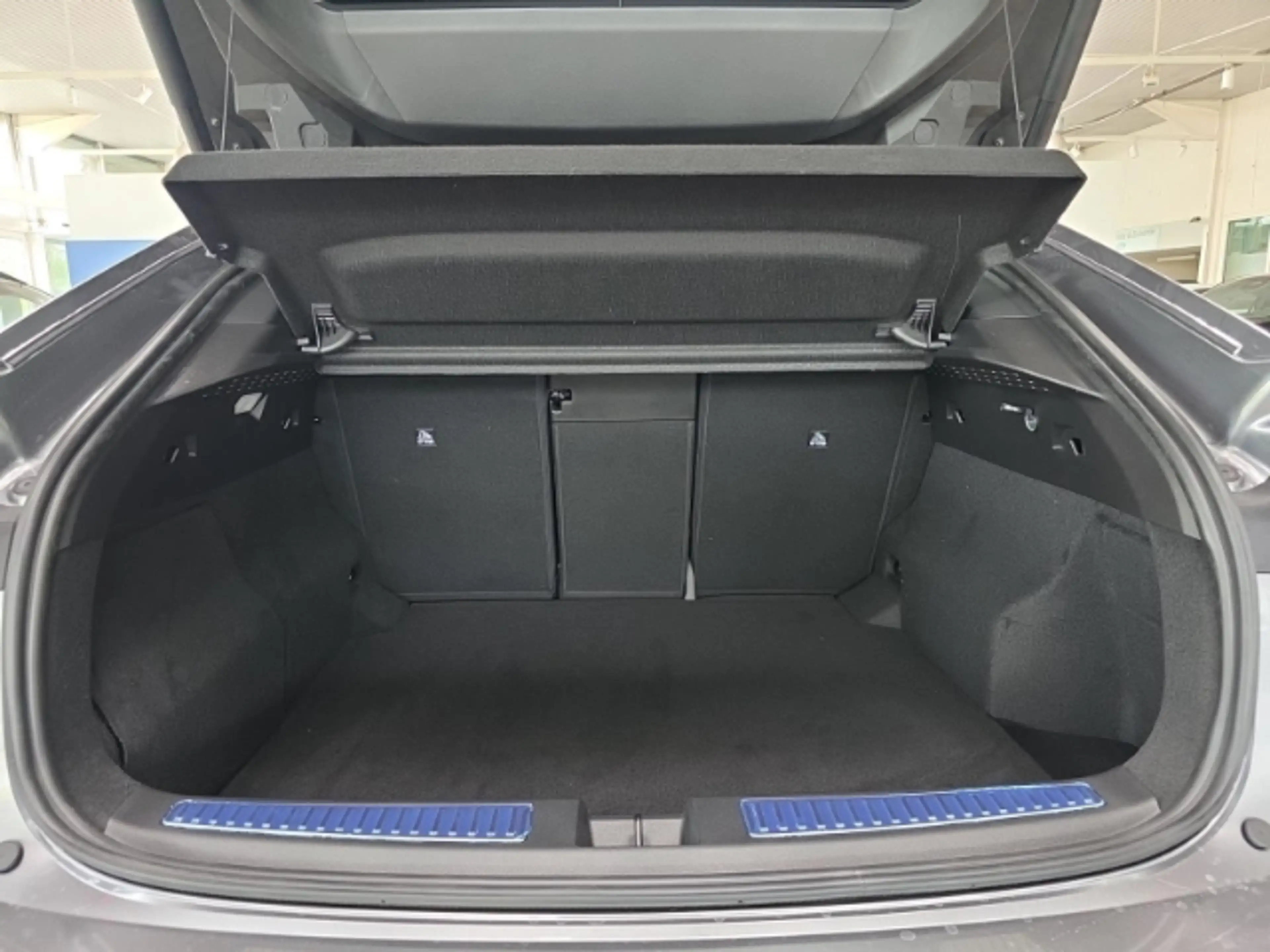 Renault Rafale Plug-in Atelier Alpine Hyper Hybrid E-Tech 4x4 300 — photo 12