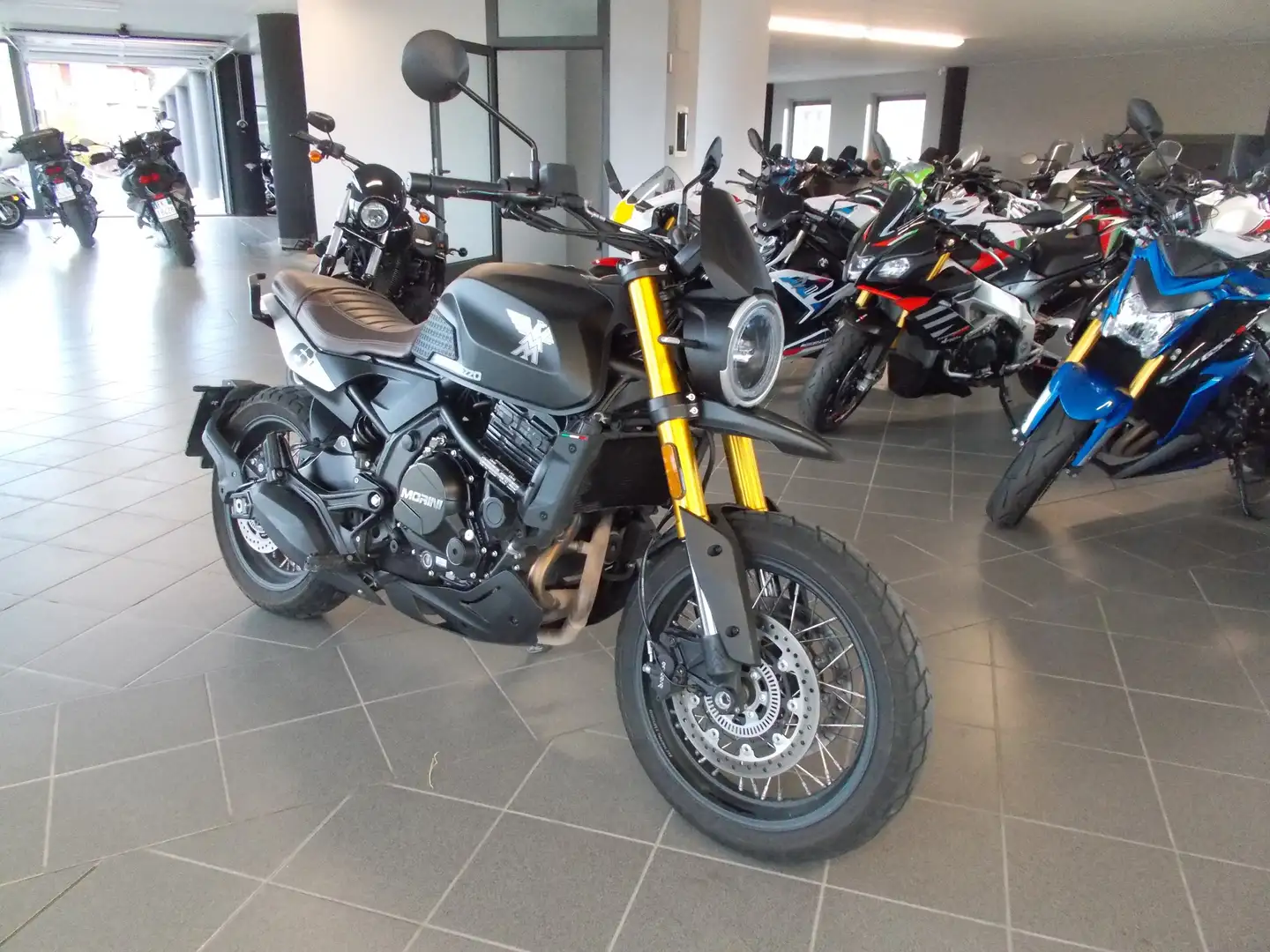 Moto Morini Seiemmezzo SCR Nero - 1