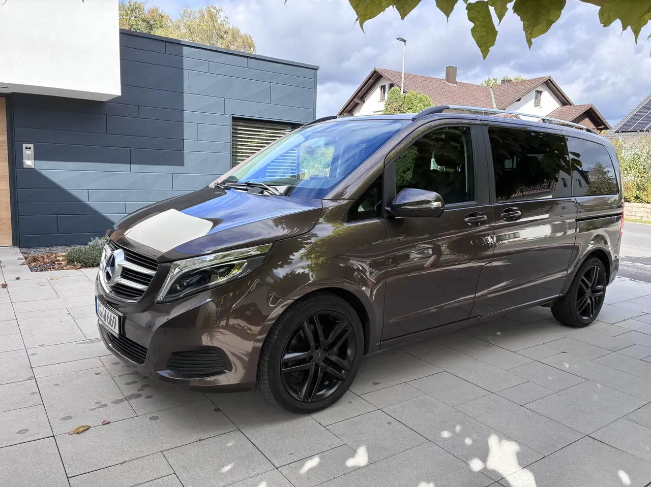 Mercedes-Benz V 250 (BlueTEC) d kompakt 4Matic 7G-TRONIC AHK Kamera — photo 1 of 9