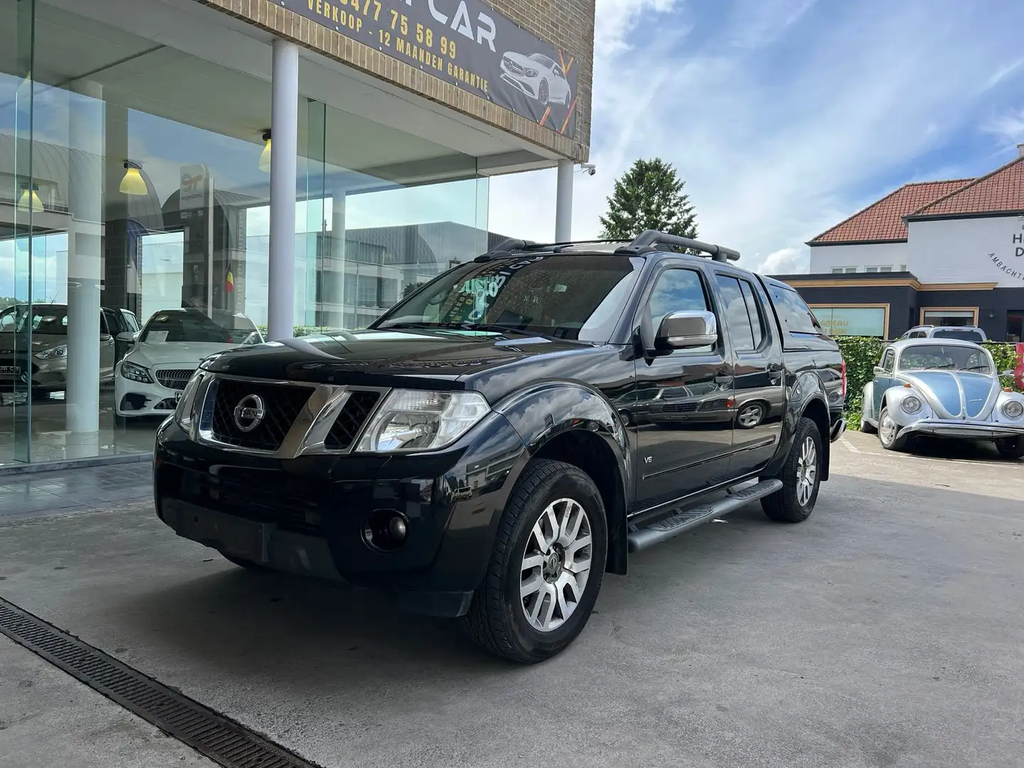 Nissan Navara Navara 3.0 dCi V6 4x4 LE Exec.Pack+IT DPF(E5) Noir - 1