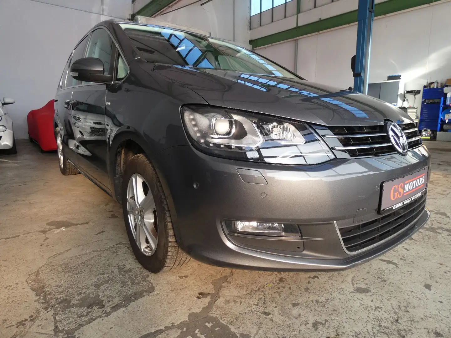Volkswagen Sharan 1.4 TSI DSG  CUP*PANO*NAVI*XENON*7 SITZER Gris - 1