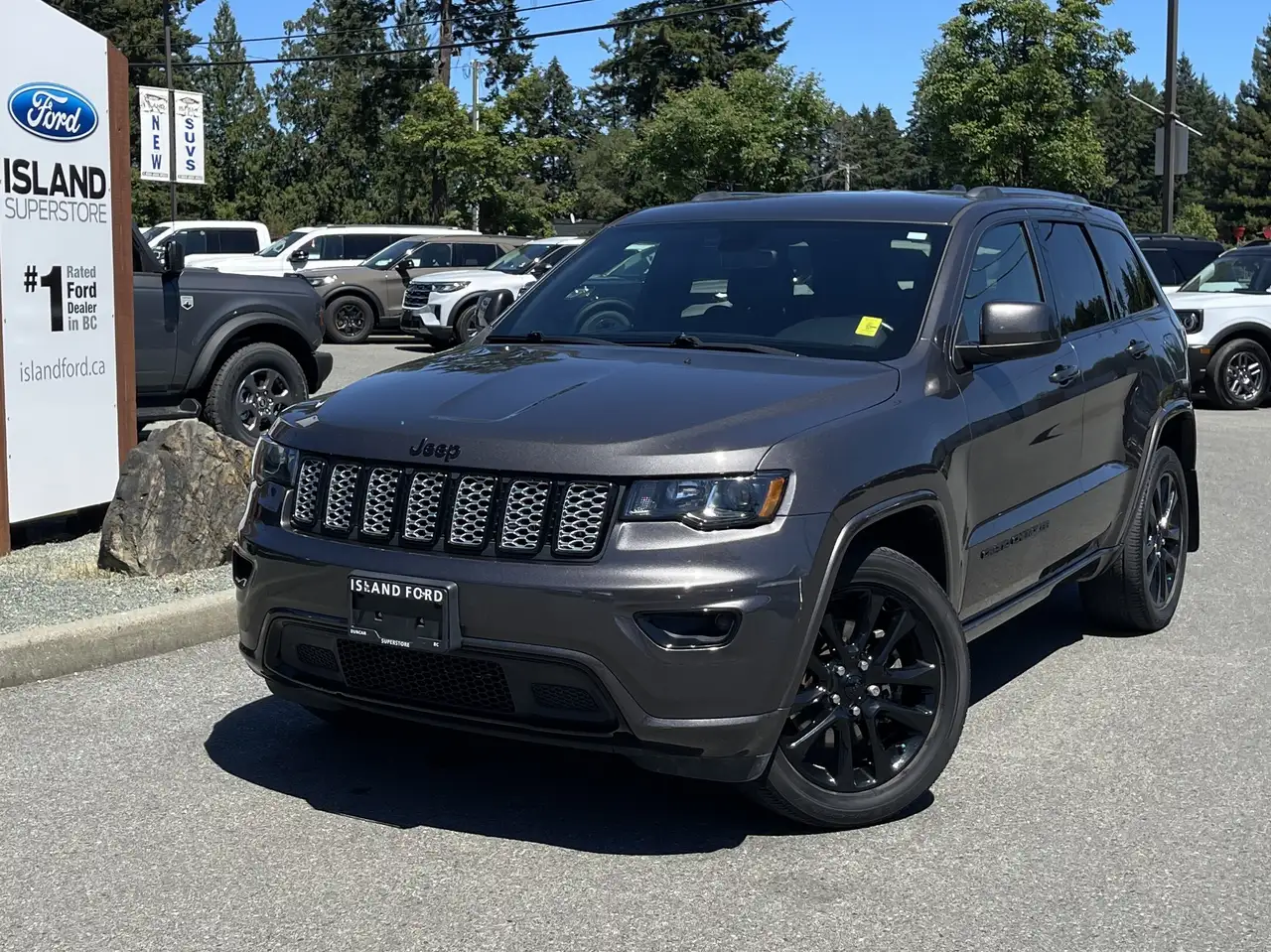 Jeep Grand Cherokee photo Jeep Grand Cherokee