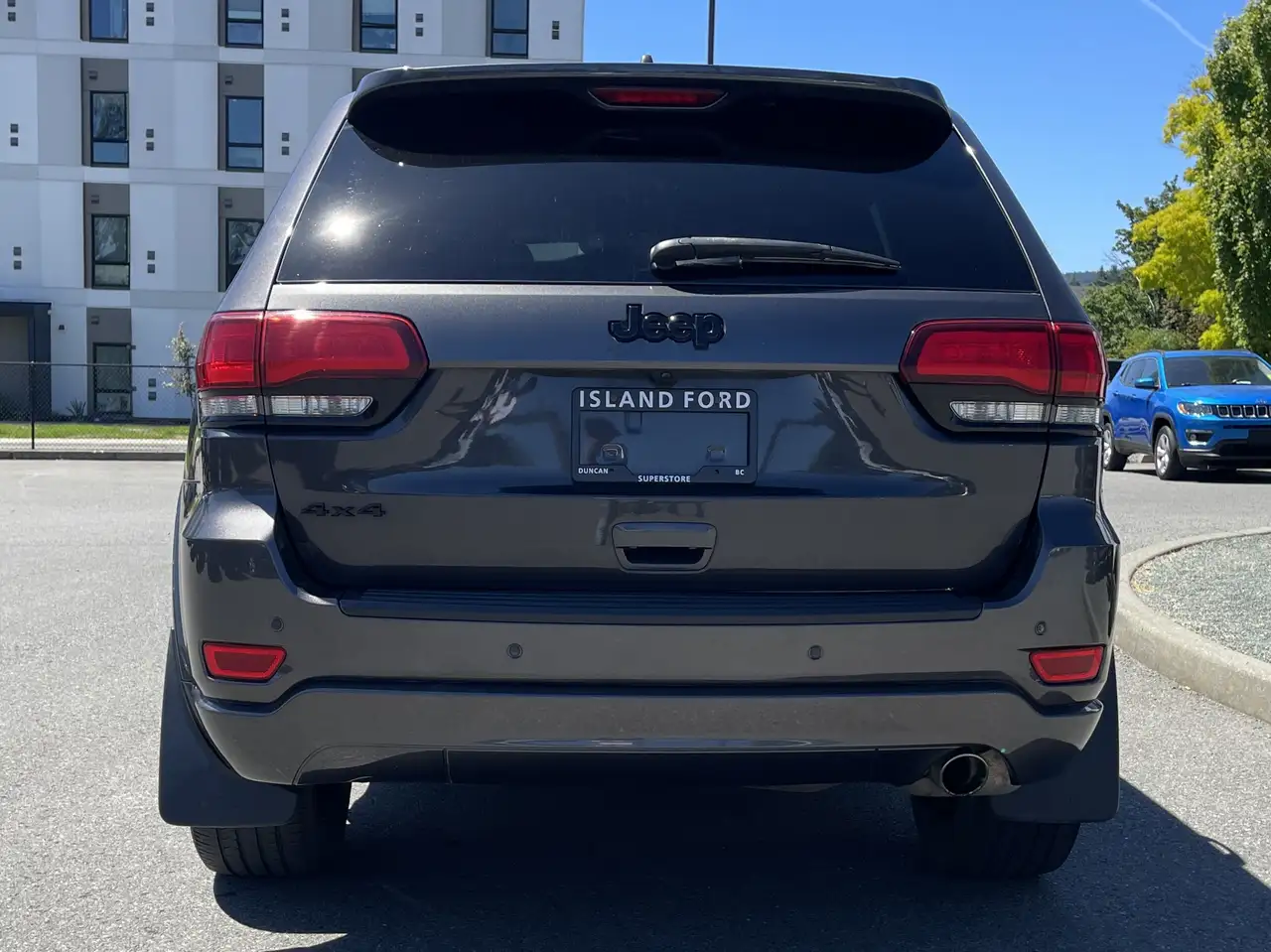 Jeep Grand Cherokee photo Jeep Grand Cherokee