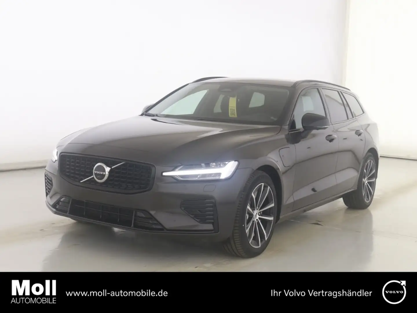 Volvo V60 Kombi Plus Dark Recharge Plug-In Hybrid AWD HUD St Grau - 1