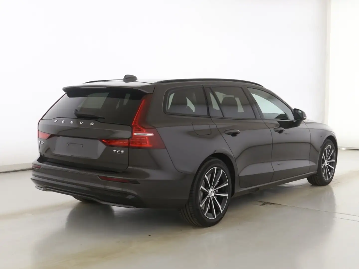 Volvo V60 Kombi Plus Dark Recharge Plug-In Hybrid AWD HUD St Grau - 2
