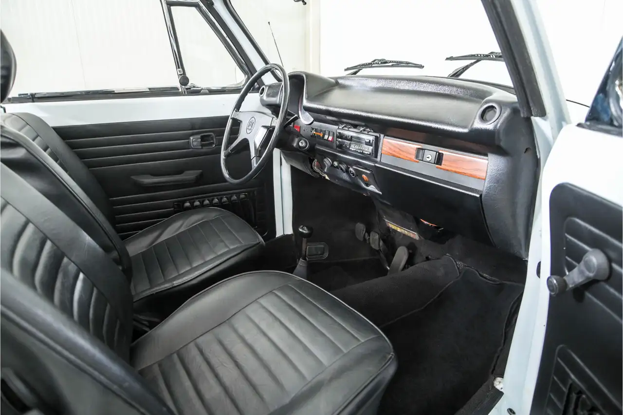 Volkswagen Kever Cabriolet 1303 LS, foto 12