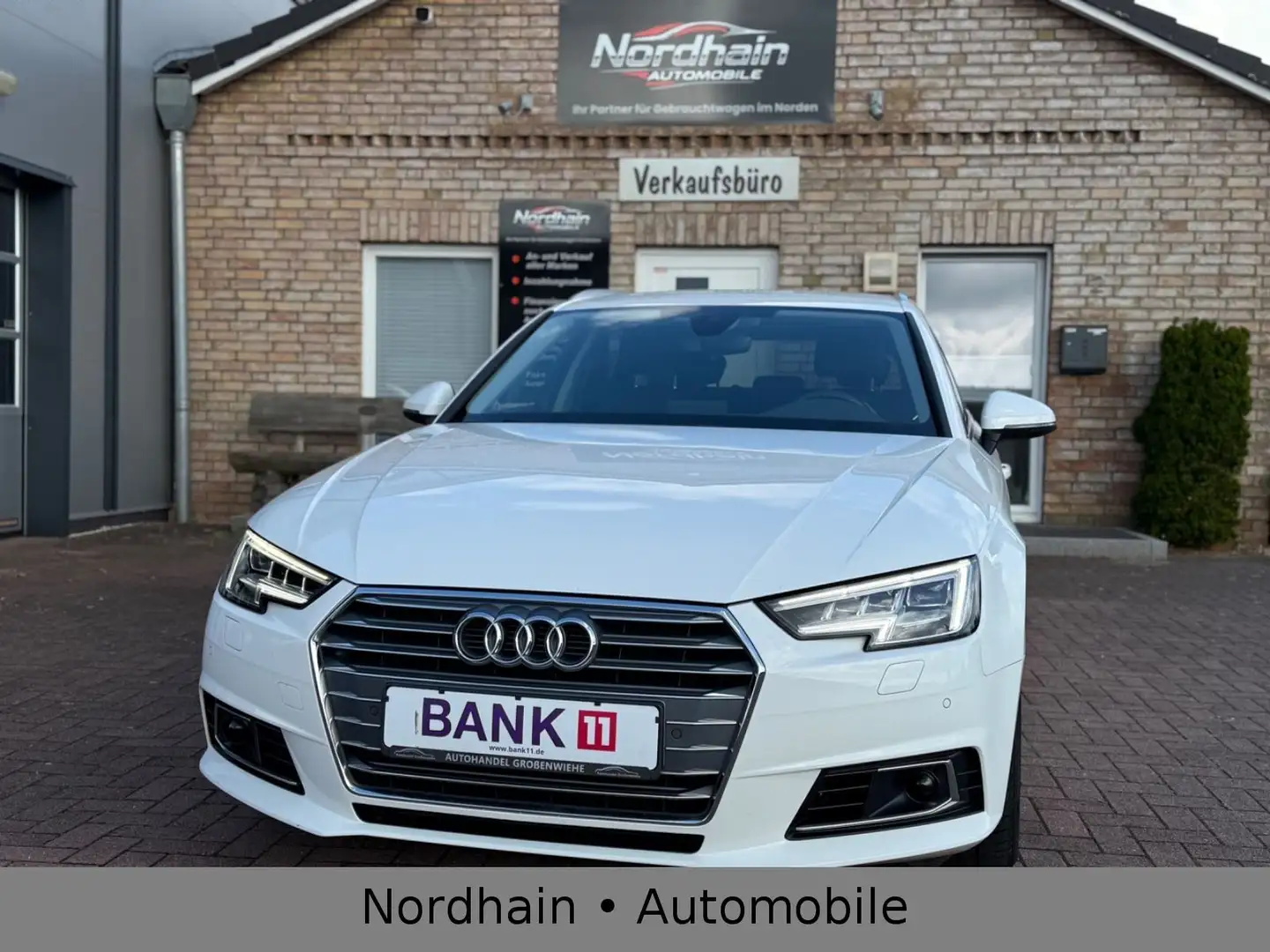 Audi A4 Avant Sport*ACC*LED*AHK*SHZ*NAVI*MATRIX* Blanc - 2