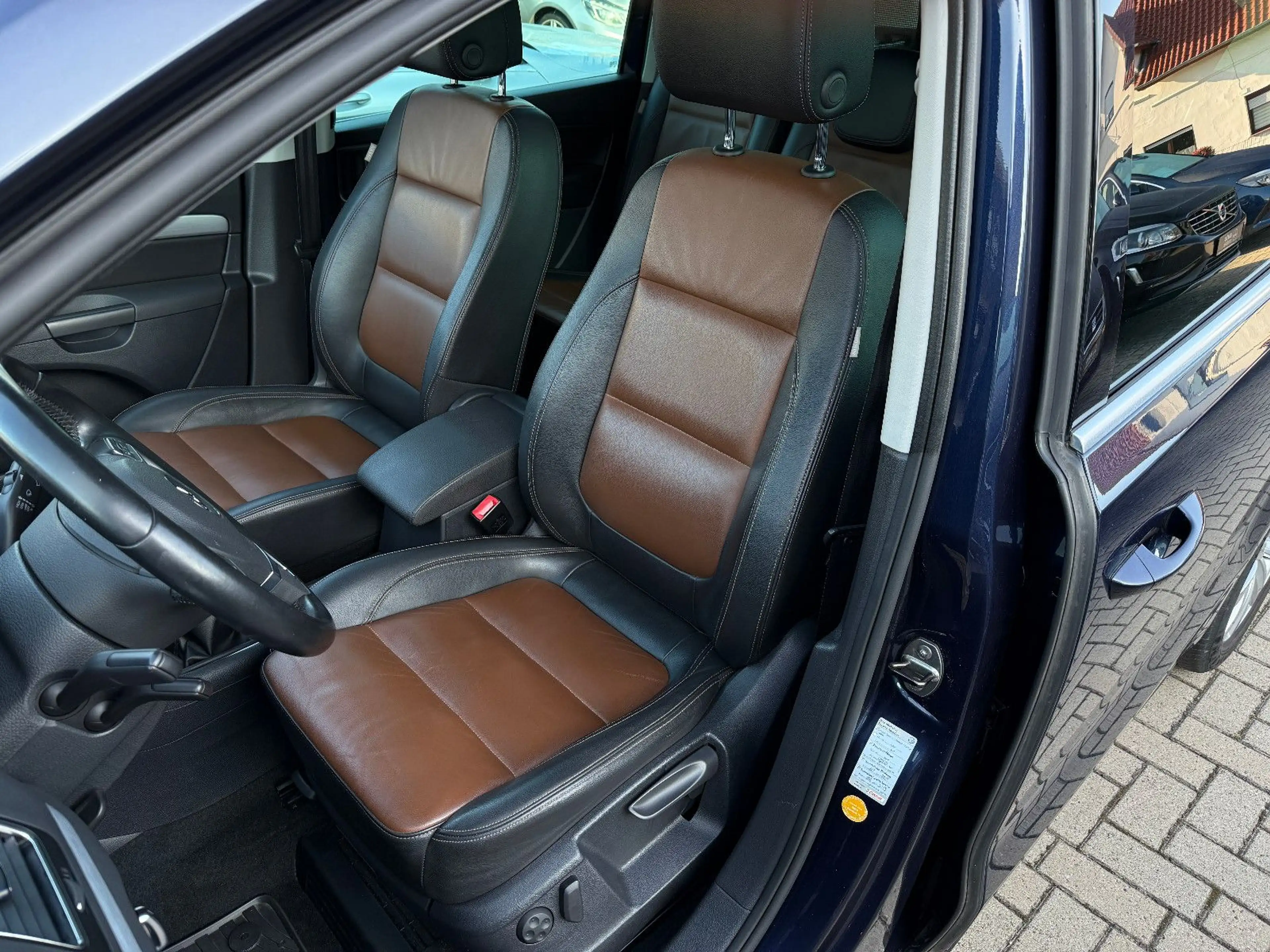 Volkswagen Sharan 1,4 TSI Highline, Kamera, Leder, TÜV neu — photo 19