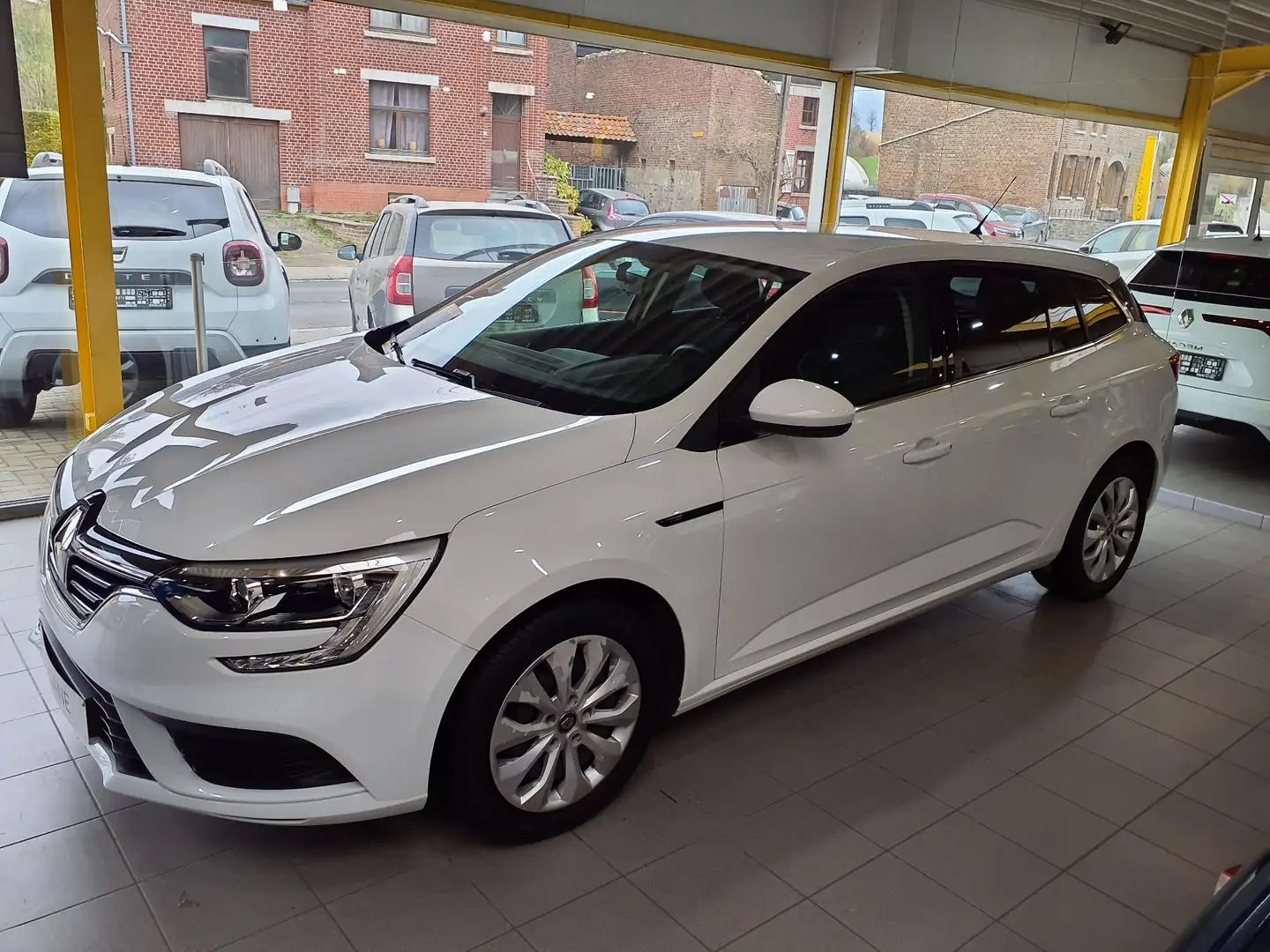 Renault Megane Mégane SW 1.33 TCe Intens GPF Wit - 2