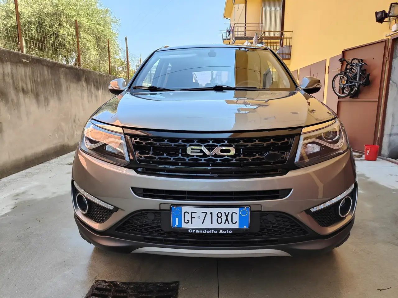 DR Automobiles DR6 2021