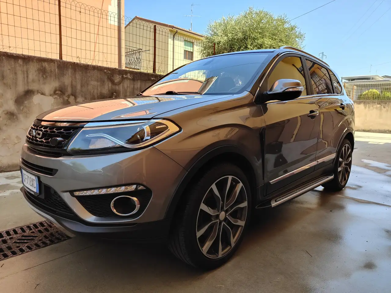 DR Automobiles DR6 2021