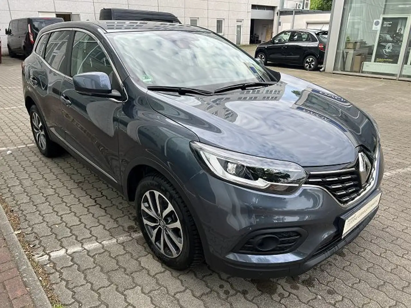 Renault Kadjar BUSINESS Edition TCe 140 Automatik Grau - 2