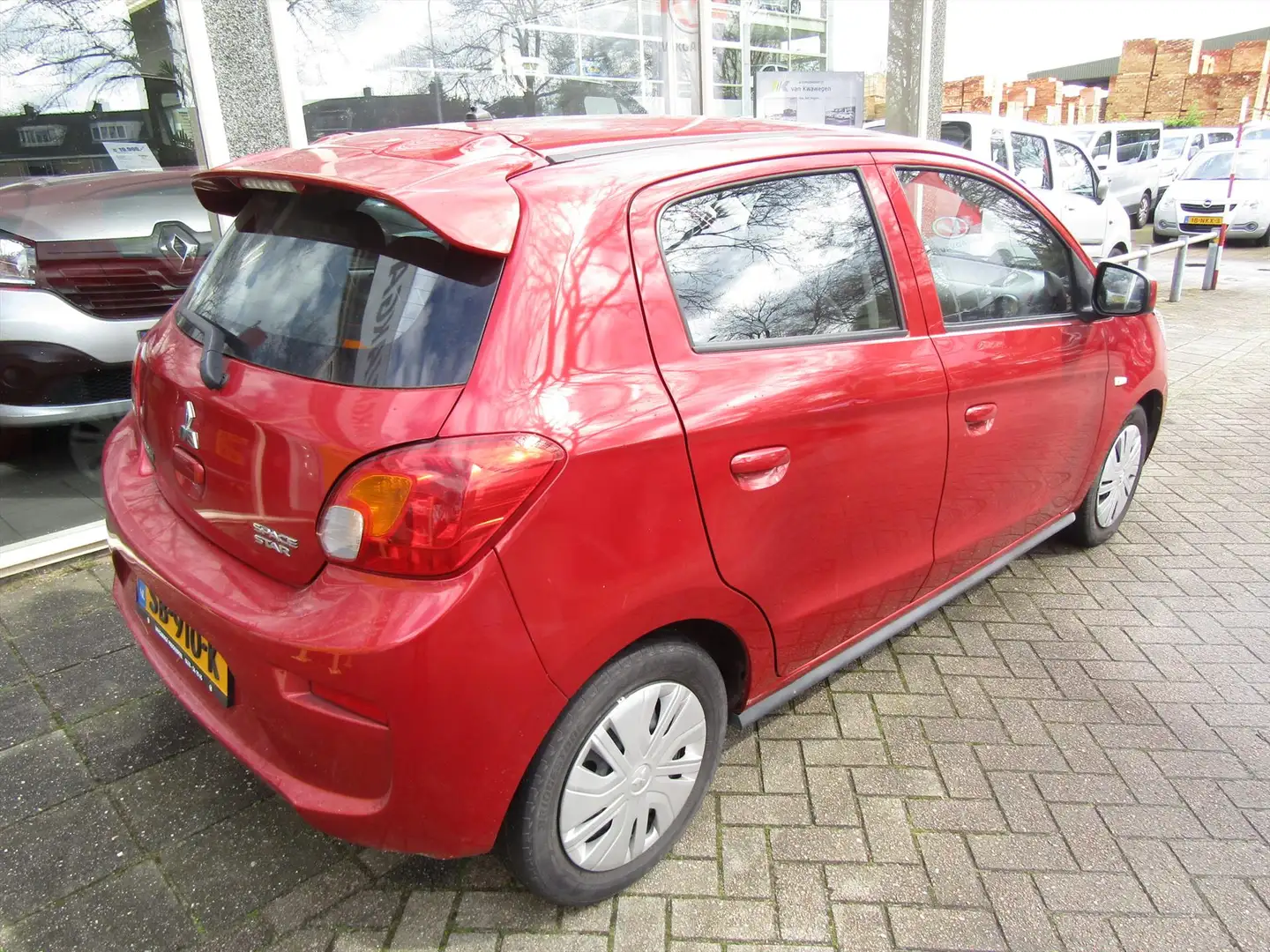Mitsubishi Space Star 1.0 MIVEC 71PK AIRCO 5 DRS Rood - 2