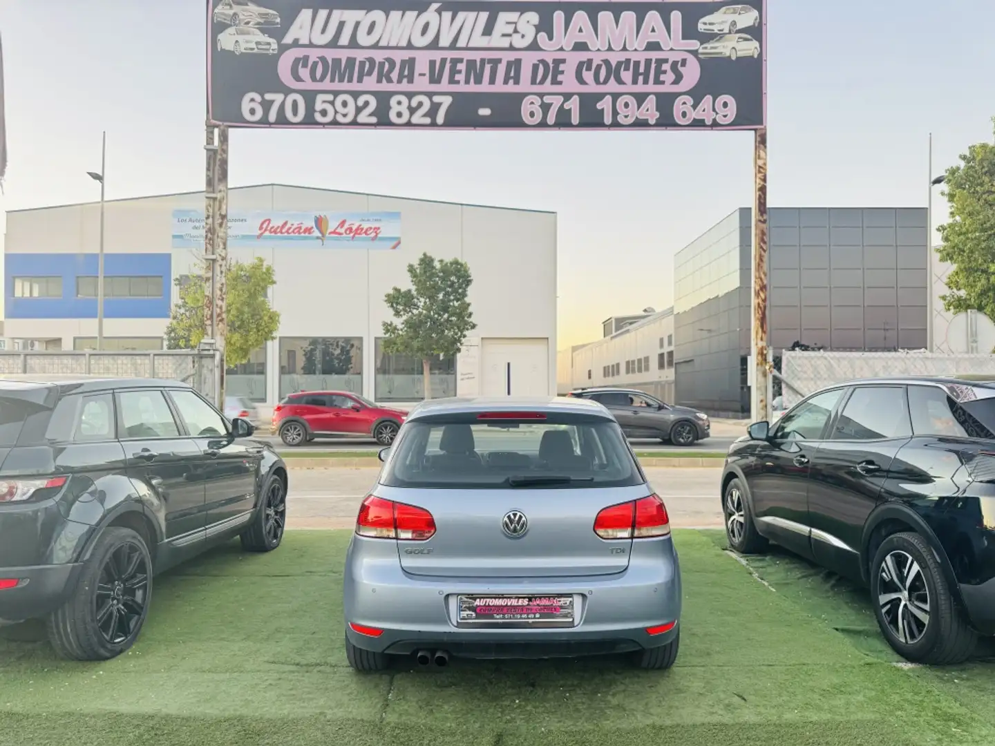 Volkswagen Golf 2.0TDI CR Advance Azul - 2