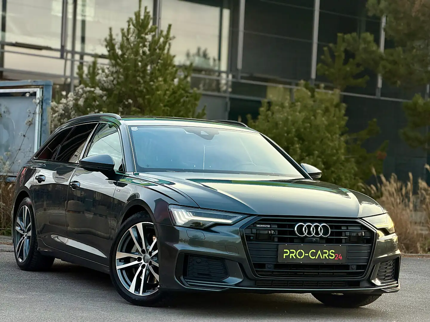 Audi A6 Avant 50 TDI // S-Line // Quattro // Soft-Close Grau - 1