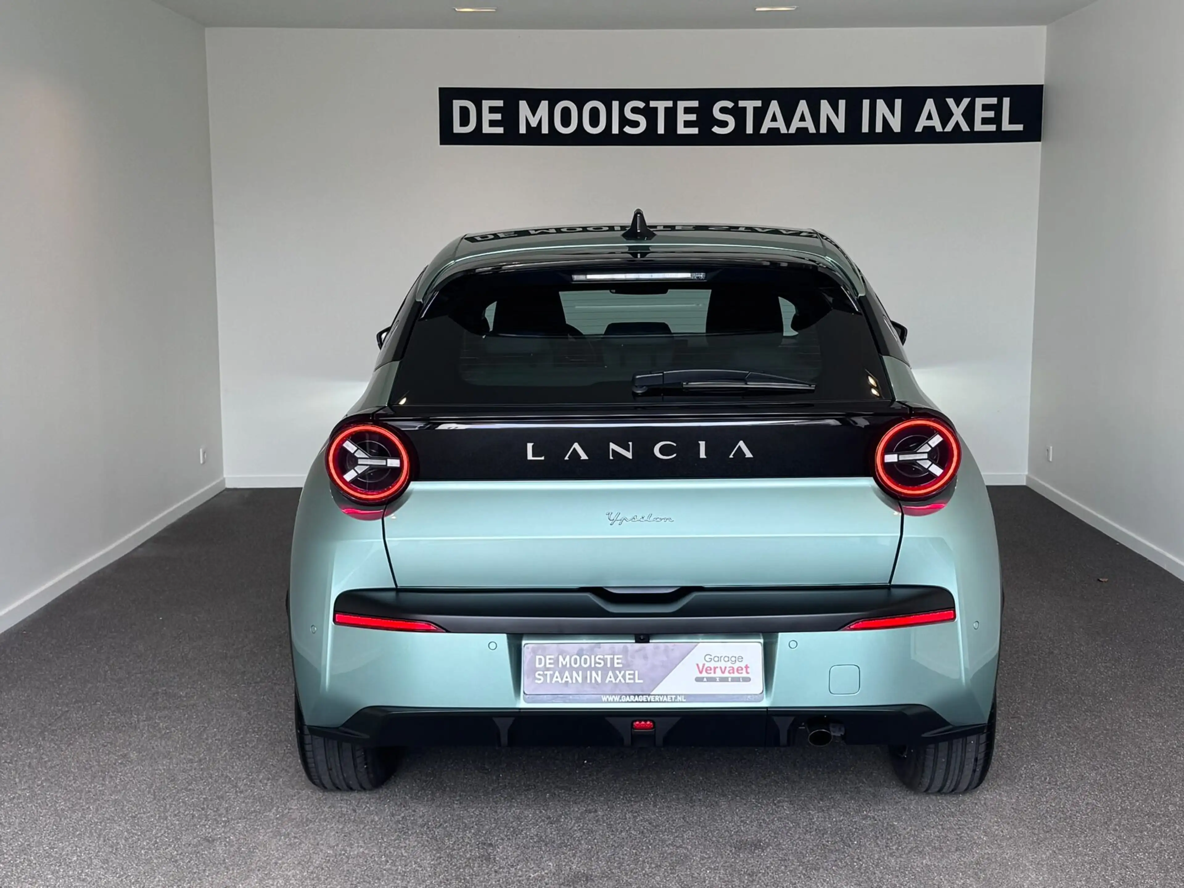 Lancia Ypsilon 1.2 Turbo Hybrid — photo 13