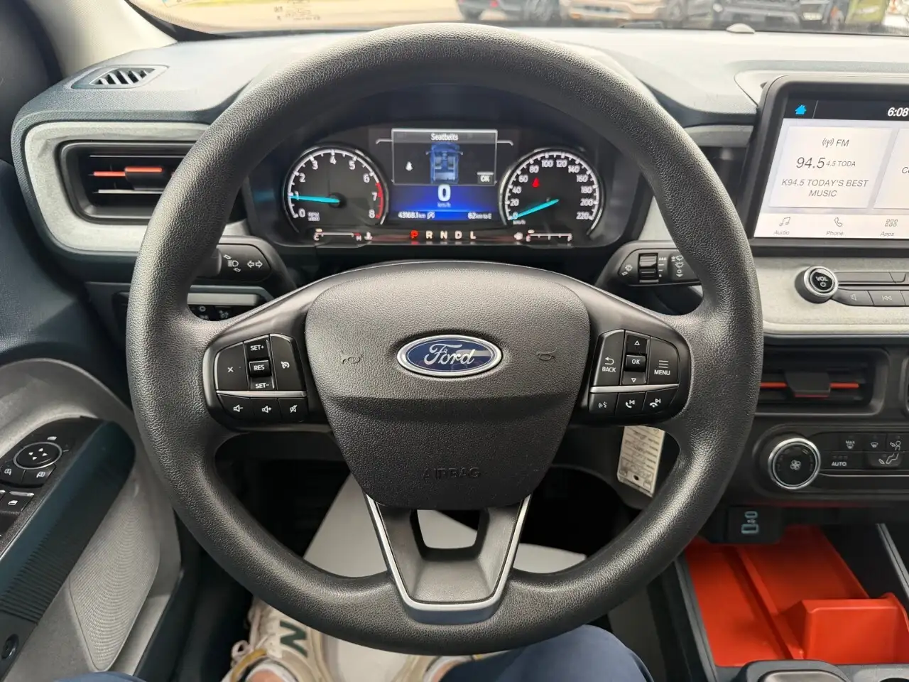 Ford Maverick снимка Ford Maverick