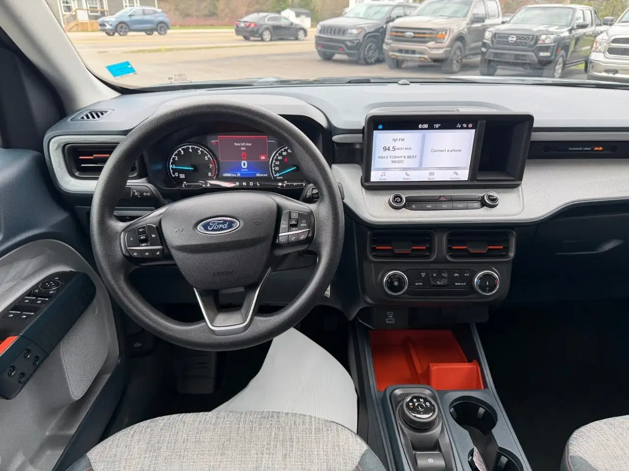 Ford Maverick снимка Ford Maverick