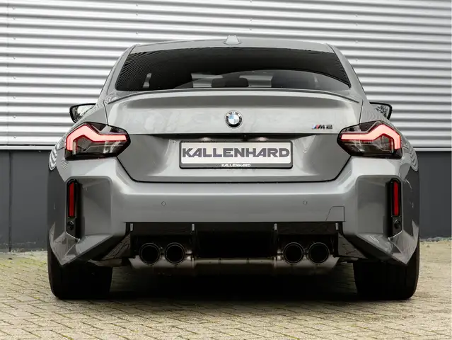 BMW M2 view 5