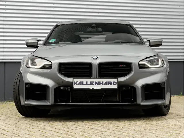 BMW M2 view 4