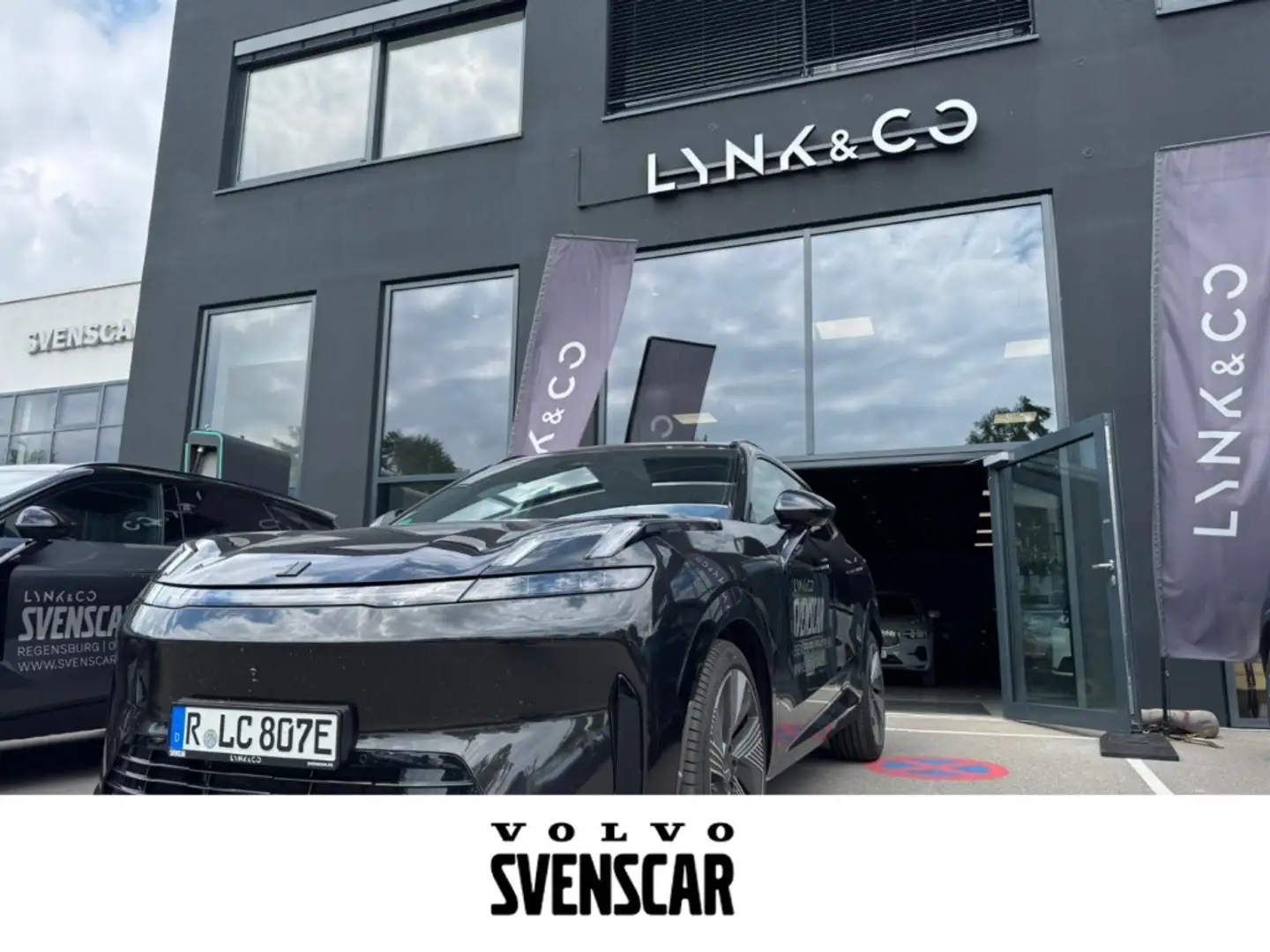Lynk & Co 08 More / Vorführfahrzeug / TOP / Garantie Schwarz - 1