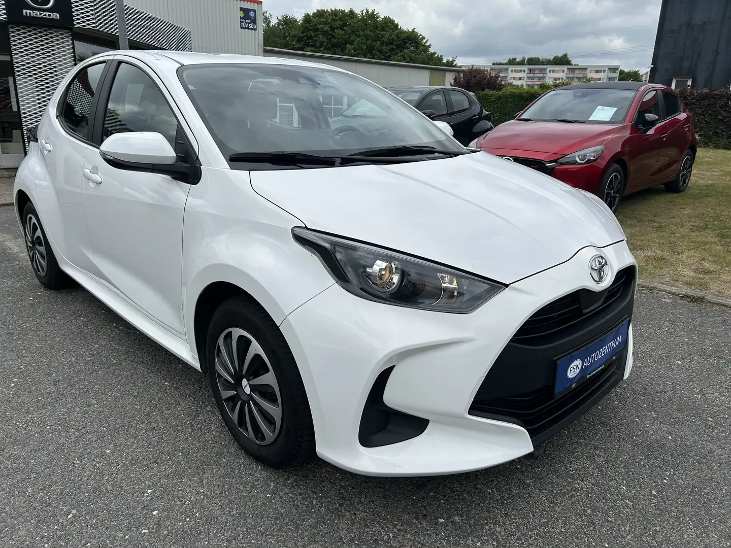 Toyota Yaris 1.0 Dual-VVTi Comfort Kamera Bianco - 2