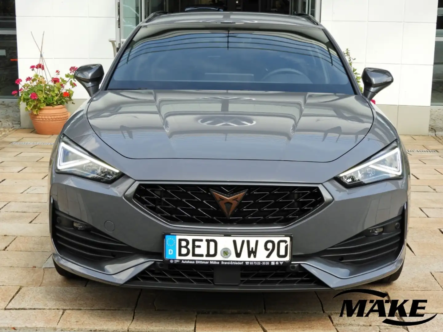 CUPRA Leon ST 2.0 TSI DSG LED ACC NAV BEATS 18'' Grau - 2