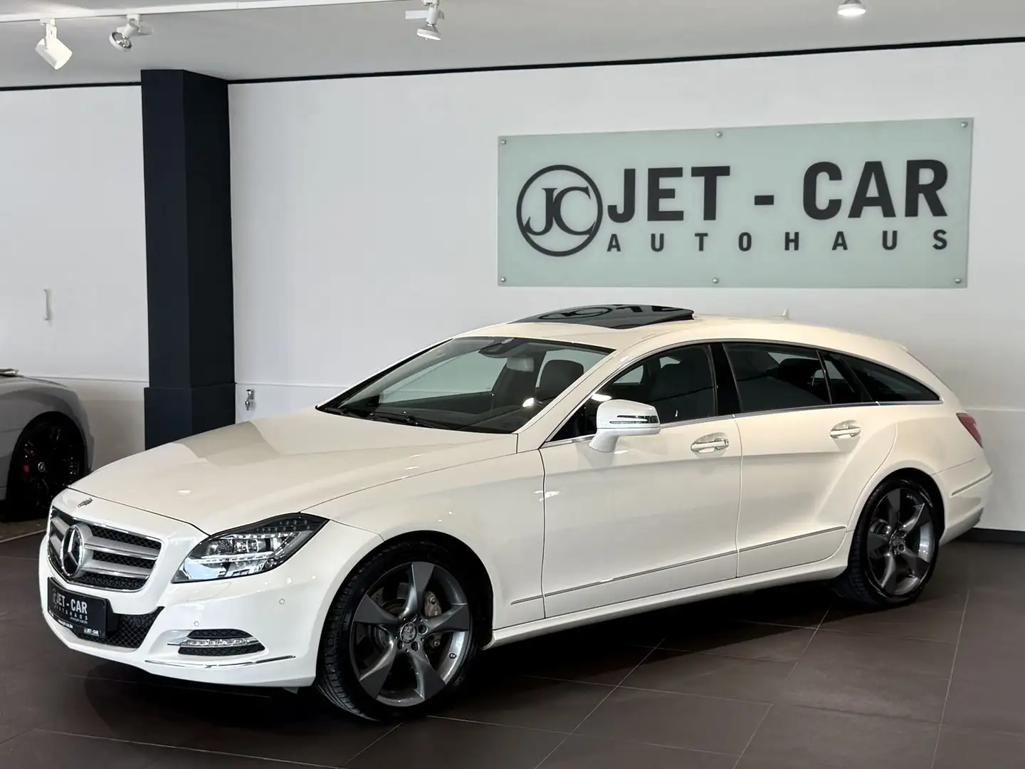 Mercedes-Benz CLS 350 BE *Luft-H&K-ILS-CAM-SD.* Weiß - 1