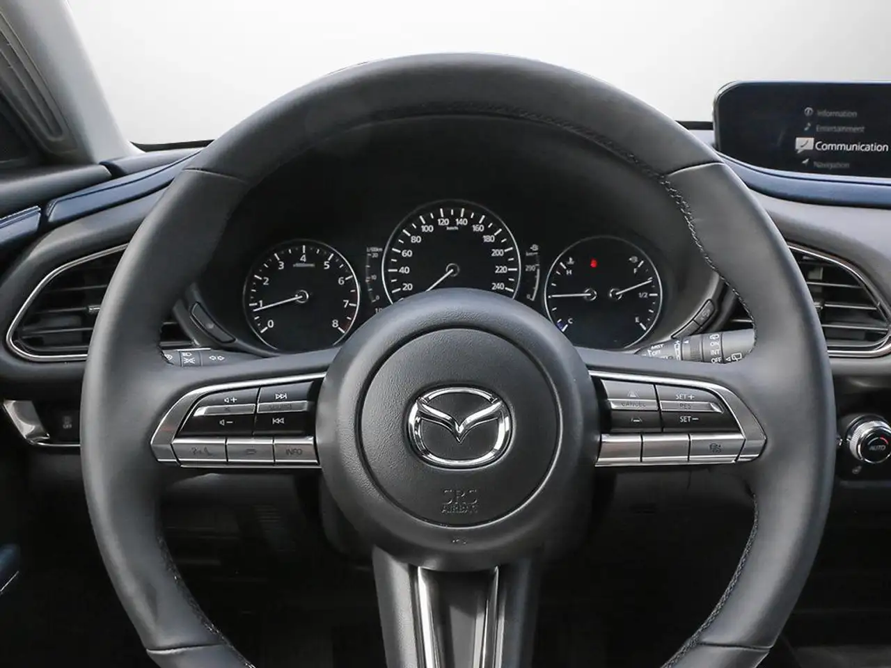 Mazda CX-30 снимка Mazda CX-30