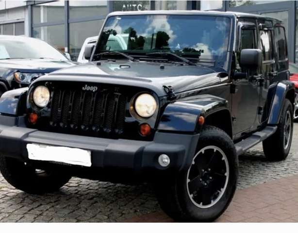 Imagine Jeep Wrangler Unlimited Hard-Top 3.8 Automatik Sahara