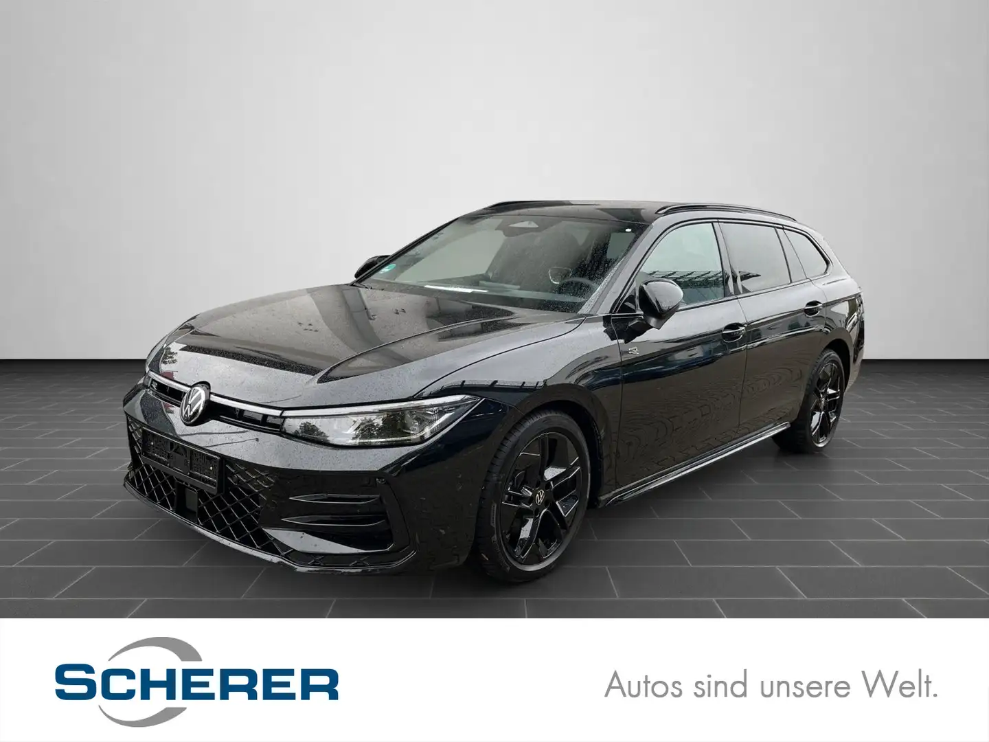 Volkswagen Passat Variant R-Line 2.0 TDI DSG | 18" in Schwa Schwarz - 1