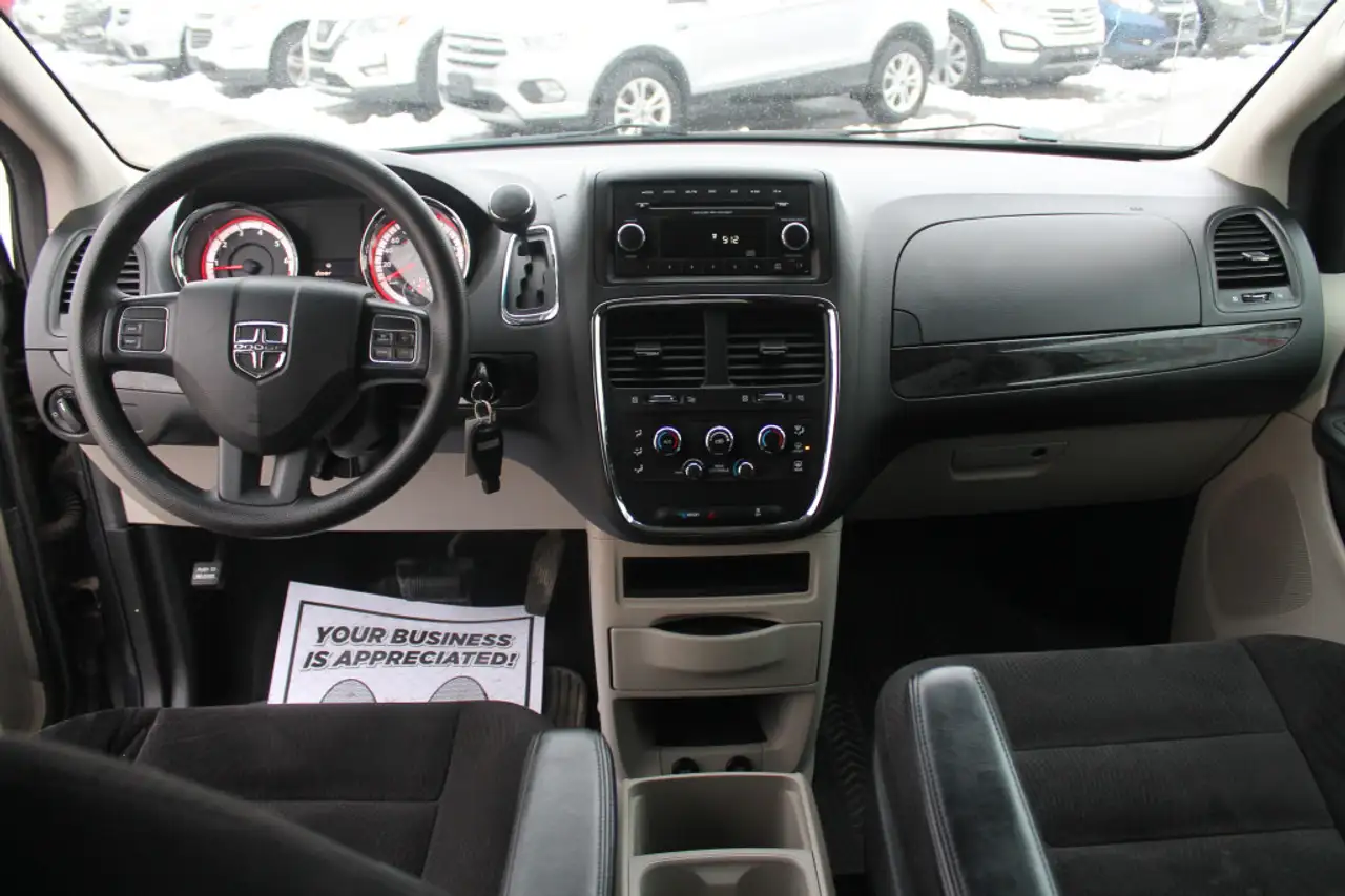 Dodge Grand Caravan снимка Dodge Grand Caravan