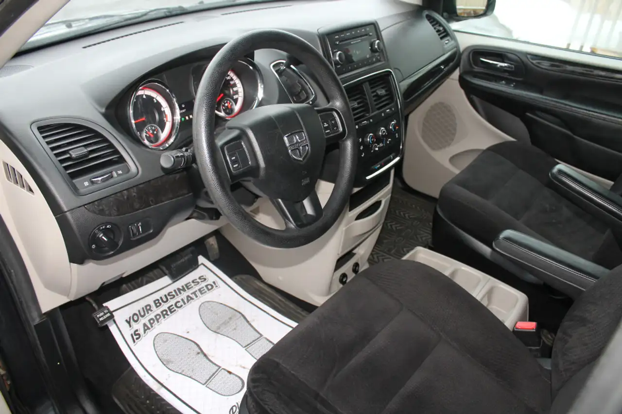 Dodge Grand Caravan снимка Dodge Grand Caravan